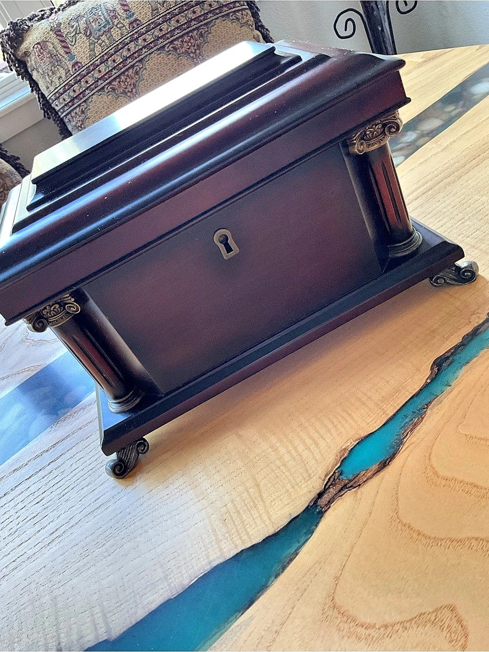 Bombay Vintage Jewelry Chest with some complimentary fashion fun pieces